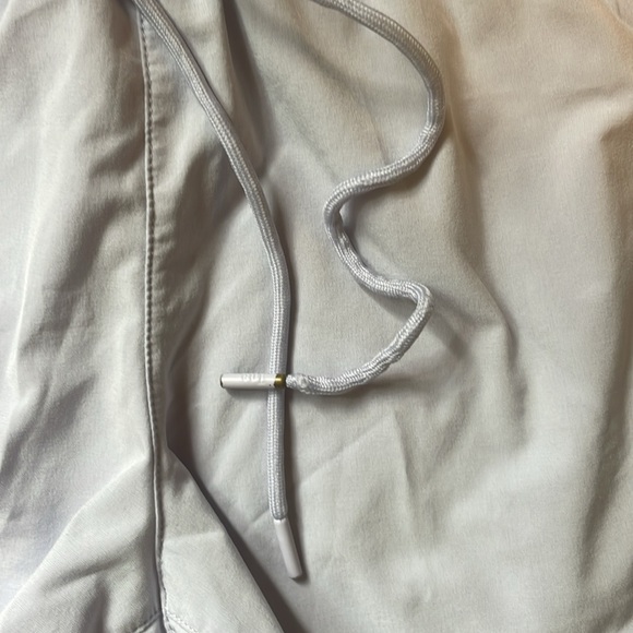 TNA lilac running shorts. - Picture 2 of 4